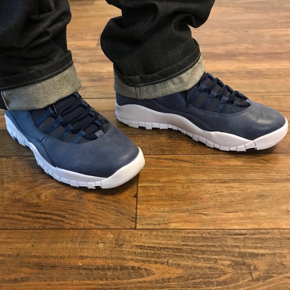 LA Jordan 10’s